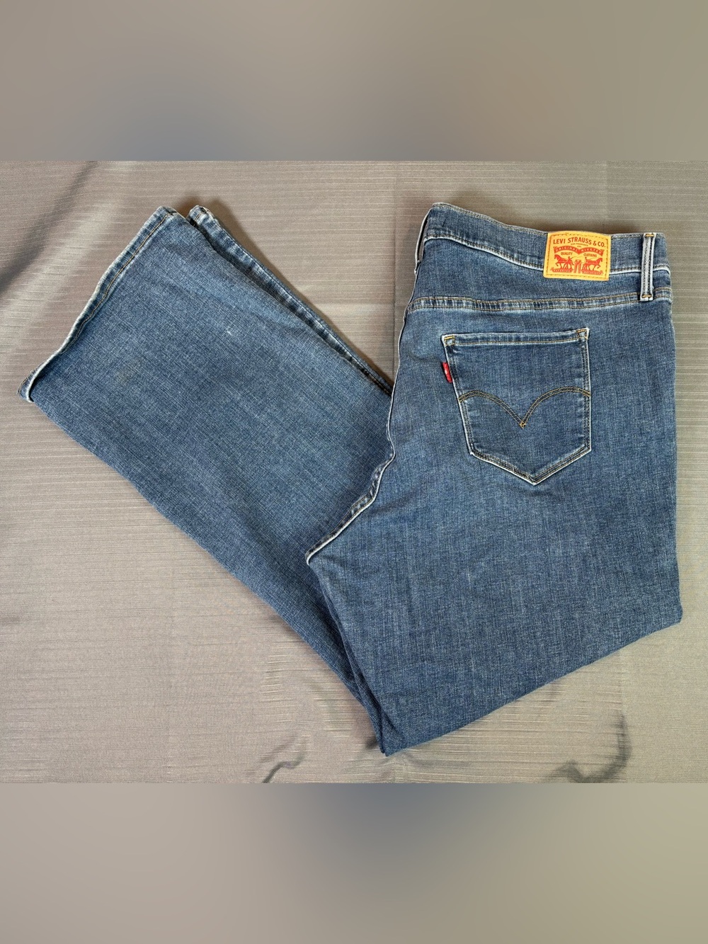 Levi’s 315 Shaping Bootcut Jeans Women’s Plus 20W Blue Stretch Denim